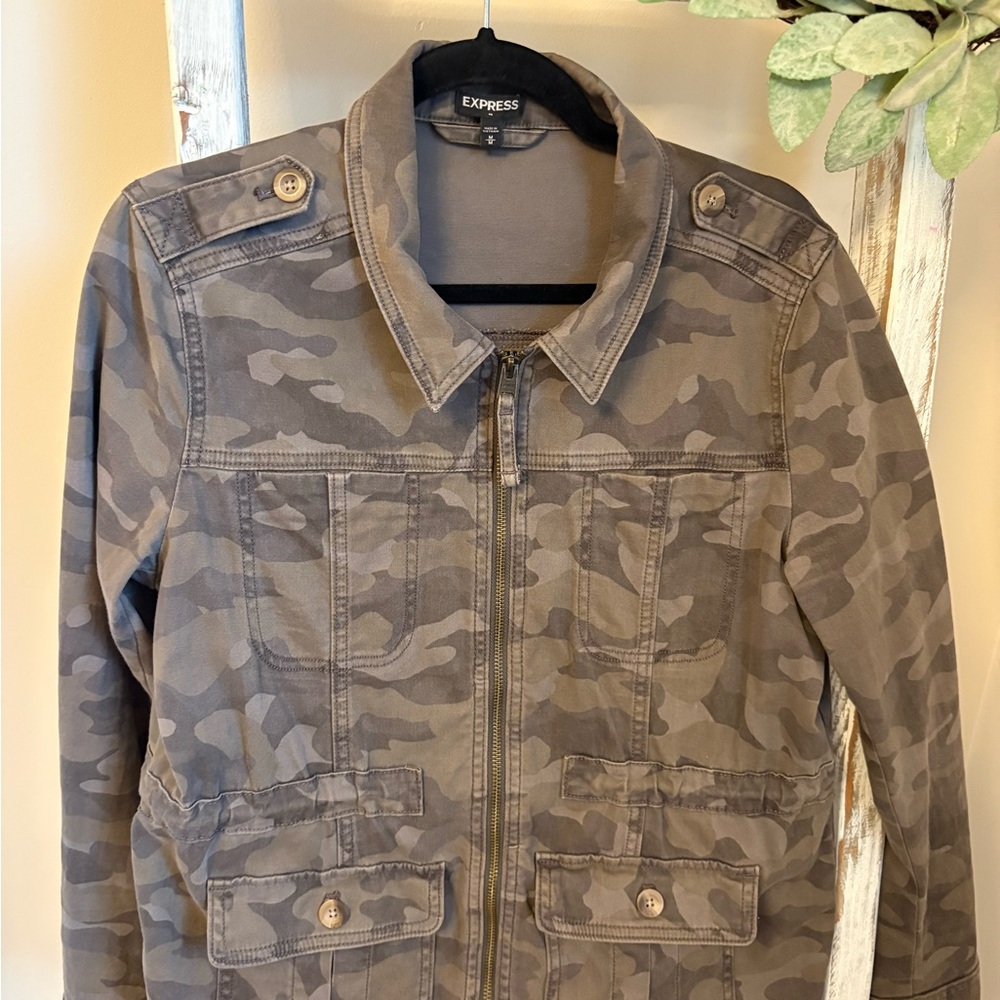 Express Olive Gray Camo Jacket